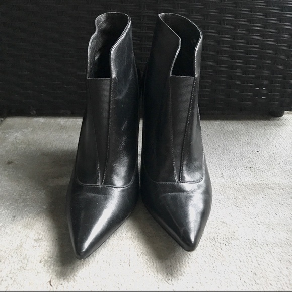 Pointed Toe Leather Ankle Boots - Picture 2 of 6